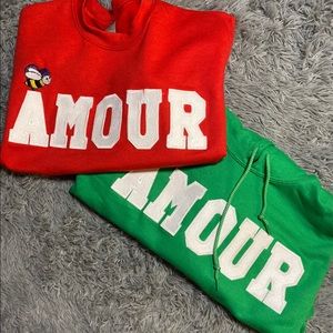 Bee 🐝 Amour 💜 Sweatshirt